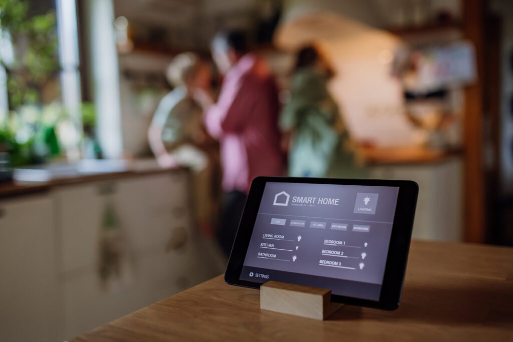 O futuro do luxo: casas inteligentes com comando de voz